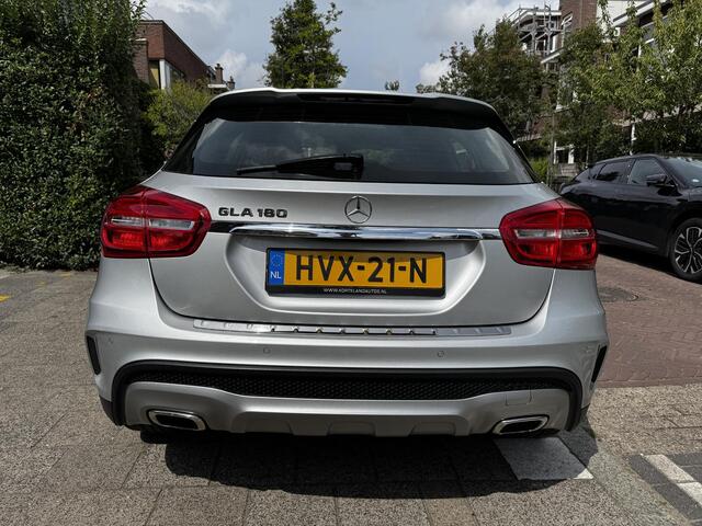 Mercedes-Benz GLA-KLASSE 180 Prestige NAVI PANORAMADAK AMG