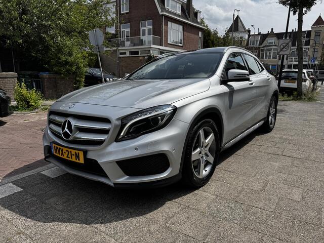 Mercedes-Benz GLA-KLASSE 180 Prestige NAVI PANORAMADAK AMG