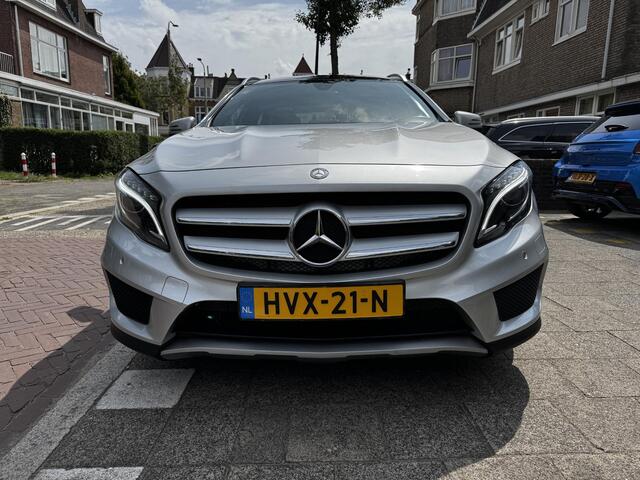 Mercedes-Benz GLA-KLASSE 180 Prestige NAVI PANORAMADAK AMG