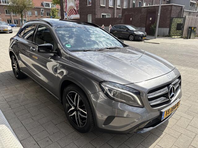 Mercedes-Benz GLA-KLASSE 200 Prestige PANORAMA/CAMERA/AUTOMAAT