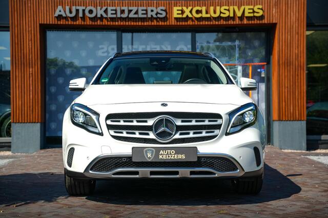 Mercedes-Benz GLA-KLASSE 180 Sport Edition Panoramadak Airco Stoelverw. PDC