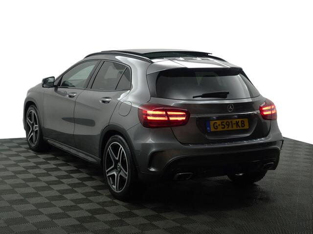 Mercedes-Benz GLA-KLASSE 180 AMG Night Edition Aut- Panoramadak, Sfeerverlichting, Camera, Dynamic Select, Keyless, Xenon Led