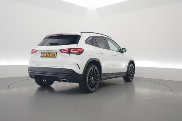 Mercedes-Benz GLA-KLASSE 250 e AMG Line | Augmented Reality | Burmester | Trekhaak | All Season | Dodehoek