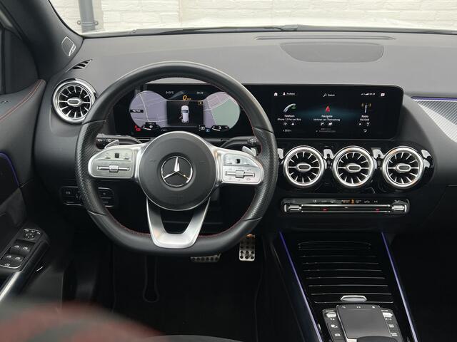 Mercedes-Benz GLA-KLASSE 200 AMG Line | Trekhaak | Pano | Burmester | Night Pakket