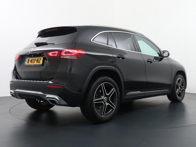 Mercedes-Benz GLA-KLASSE 200 Business Solution Luxury AMG Velgen MBUX Sfeerverlichting Camera Dealer onderhouden