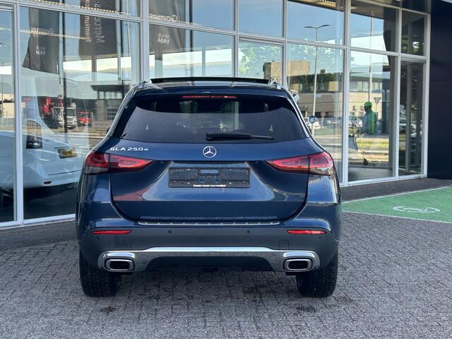 Mercedes-Benz GLA-KLASSE 250 e Luxury | Rijassistentie+ | Memory Stoelen