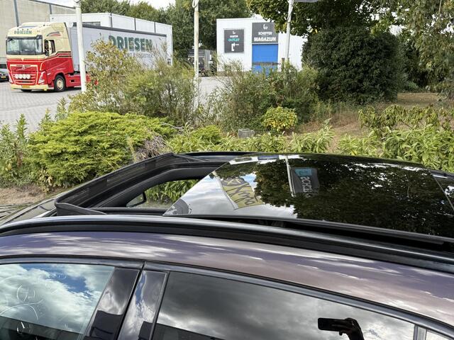 Mercedes-Benz GLA-KLASSE AMG 45 4MATIC Edition1 381PKoPano