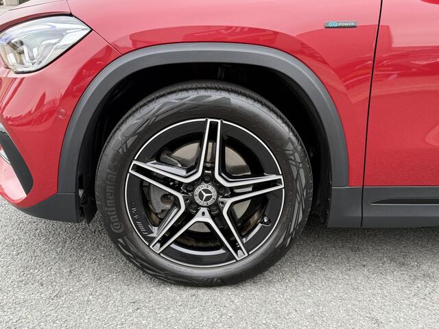 Mercedes-Benz GLA-KLASSE 250e AMG 218PK PanooTrekhaak