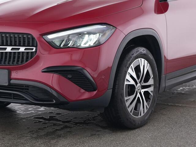 Mercedes-Benz GLA-KLASSE 250 e Plug-In Hybride Trekhaak | Night Pakket | Sfeerverlichting | 11 kW Laden | Stuur en Stoelverwarming. Inclusief 24 maanden MB Certified garantie voor Europa.