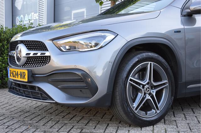 Mercedes-Benz GLA-KLASSE 250 e AMG-LINE | PANODAK | MEMORY | BURMESTER | HUD | TREKHAAK | LEDER | MULTIBEAM | ENZ