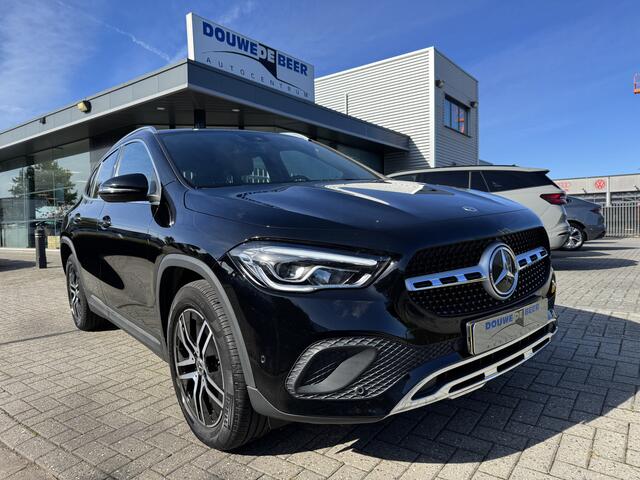 Mercedes-Benz GLA-KLASSE 250 e Progressive Distronic|Leer|Widescreen
