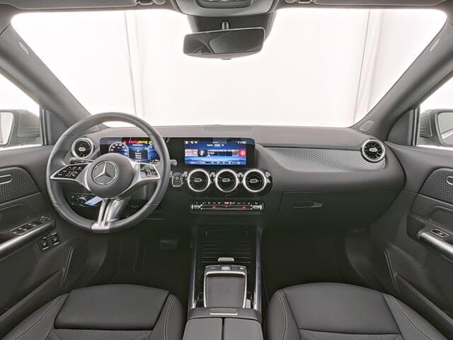 Mercedes-Benz GLA-KLASSE 250 e Plug-In Hybride Achteruitrijcamera | Ledkoplampen | 11kW Laden | Easy Pack achterklep | Stuur en Stoelverwarming. Inclusief 24 maanden MB Certified garantie voor Europa.