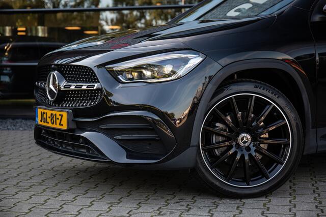 Mercedes-Benz GLA-KLASSE 250 e AMG Line , Panoramadak, Sfeerverlichting,