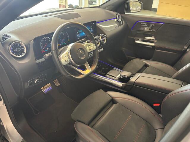 Mercedes-Benz GLA-KLASSE 250 e AMG Pano/Memory/Keyless go/Night/Ambilight/Widescreen