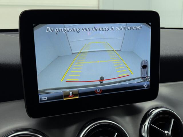 Mercedes-Benz GLA-KLASSE 180 Business Solution AMG | Zitcomfortpakket | Leder | Trekhaak |