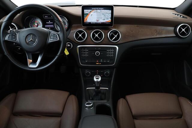 Mercedes-Benz GLA-KLASSE 200 AMBITION -PANO.DAK|DODEHOEK|CAMERA|URBAN|LEDER|KEYLESS