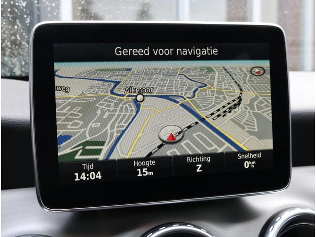 Mercedes-Benz GLA-KLASSE 180 AMG Line | Panoramadak