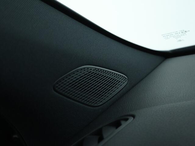 Mercedes-Benz GLA-KLASSE 250 e AMG Plug-In Hybride AMG Line | Sfeerverlichting | Achteruitrijcamera | Stoelverwarming voor. | Ledkoplampen. Inclusief 48 maanden MB Certified garantie voor Europa.