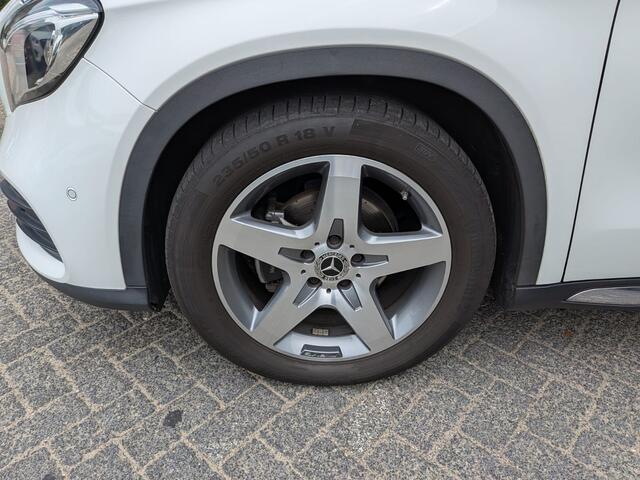 Mercedes-Benz GLA-KLASSE 180 Business Solution AMG nieuwstaat