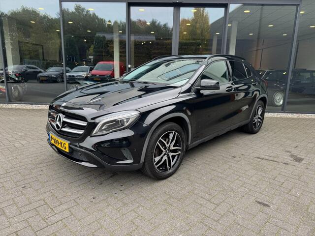 Mercedes-Benz GLA-KLASSE 180 Sport Night Edition ,Xenon,Nav,Clima,Stoelverw,Standkachel,Camera