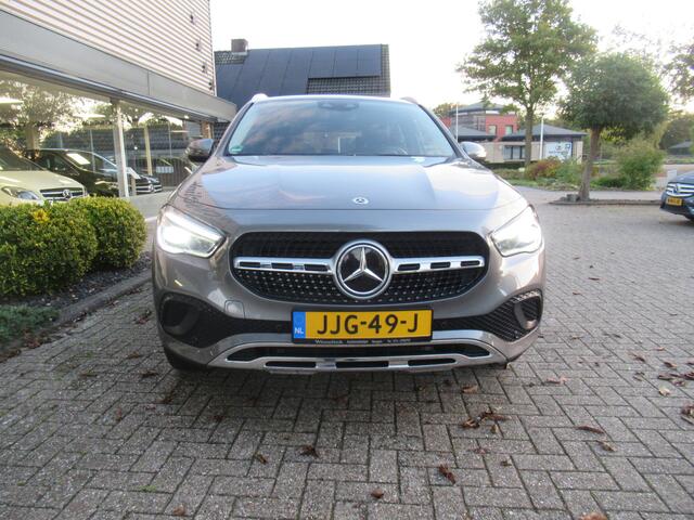 Mercedes-Benz GLA-KLASSE 200 Urban/Trekhaak/Widescreen