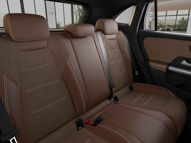 Mercedes-Benz GLA-KLASSE 180 Business Solution AMG