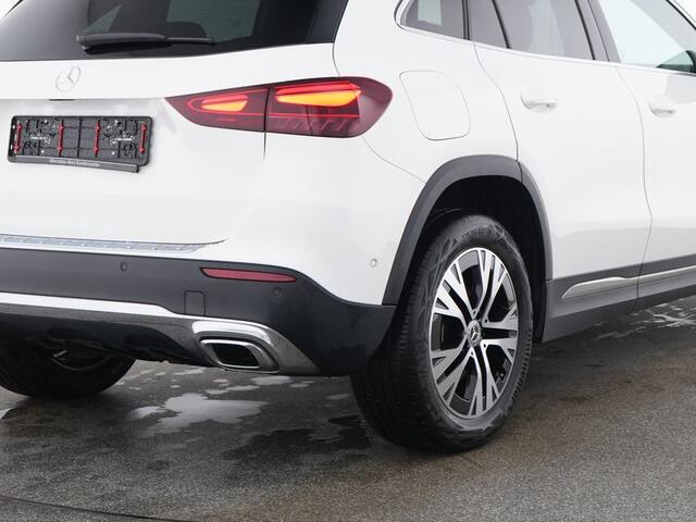 Mercedes-Benz GLA-KLASSE 250 e Face Lift Plug-In Hybride Distronic | Stoelverwarming voor | Ledkoplampen | Easy Pack Achterklep | MultiBeam Koplampen | 11 kW Laden . Inclusief 24 maanden MB Certified garantie voor Europa.