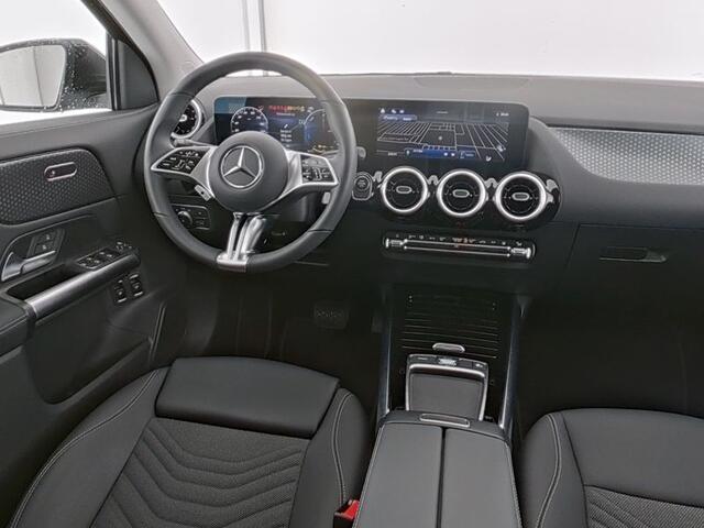 Mercedes-Benz GLA-KLASSE 250 e Plug-In Hybride Ledkoplampen | Achteruitrijcamers | 11kW Laden | Easy-Pack Achterklep. Inclusief 24 maanden MB Certified garantie voor Europa.