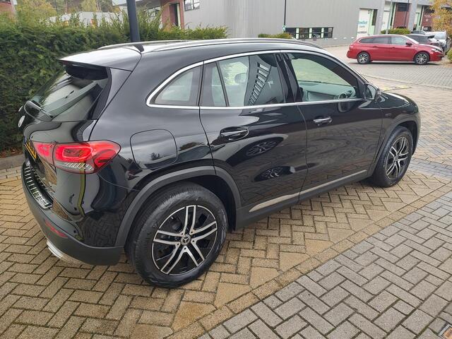 Mercedes-Benz GLA-KLASSE 250 e Progressive Plug-In leder led Camera CarPlay