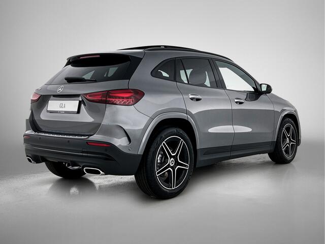 Mercedes-Benz GLA-KLASSE 180 Business Solution AMG | Trekhaak | MULTIBEAM LED | Nightpakket | Panoramaschuifdak | Smartphone Integratie | Keyless-Go comfortpakket | EASY PACK achterklep |