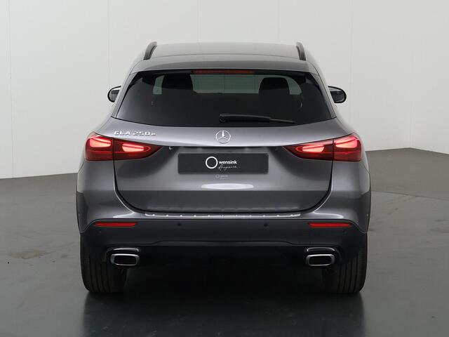 Mercedes-Benz GLA-KLASSE 250 e Luxury Line | Night pakket | 360 graden camera | Multibeam | Apple carplay |