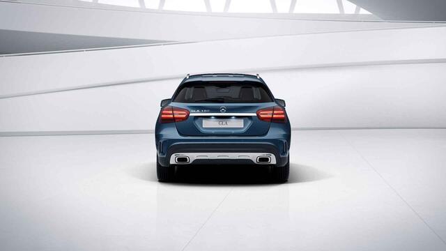 Mercedes-Benz GLA-KLASSE 180 Business Solution AMG | Panoramadak | 19" lichtmetalen velgen | Keyless | Achteruitrijcamera |