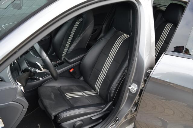 Mercedes-Benz GLA-KLASSE 180 Business Solution AMG | CAMERA |
