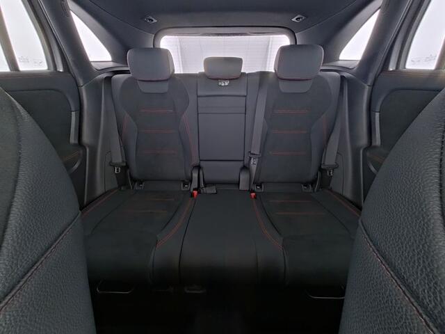 Mercedes-Benz GLA-KLASSE 250 e AMG Plug-In Hybride AMG Line Premium Plus | Night Pakket | Trekhaak | AC en DC Laden | Distronic | Stuur en Stoelverwarming. Inclusief 24 maanden MB Certified garantie voor Europa.