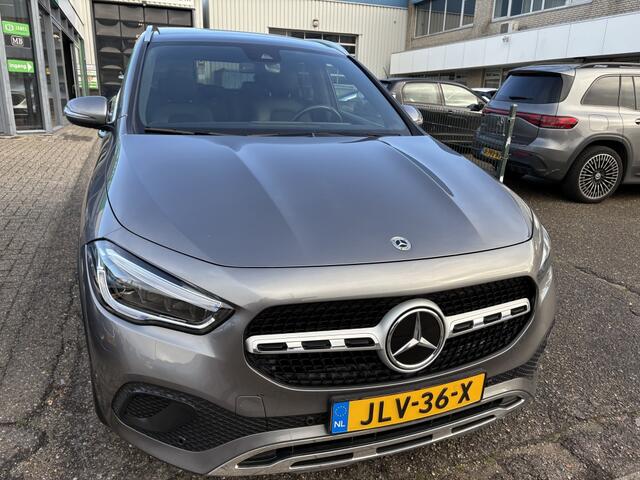 Mercedes-Benz GLA-KLASSE 250 e Progressive