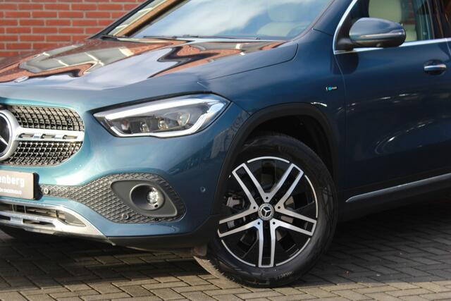 Mercedes-Benz GLA-KLASSE 250 e Progressive | Pano | Distronic | Memory |