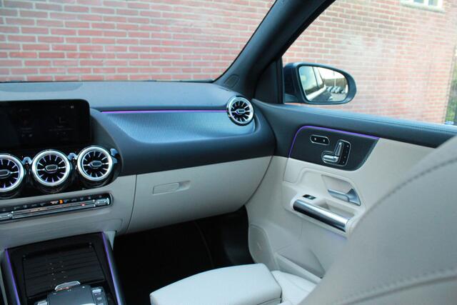 Mercedes-Benz GLA-KLASSE 250 e Progressive | Pano | Distronic | Memory |