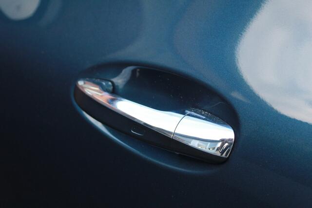 Mercedes-Benz GLA-KLASSE 250 e Progressive | Pano | Distronic | Memory |