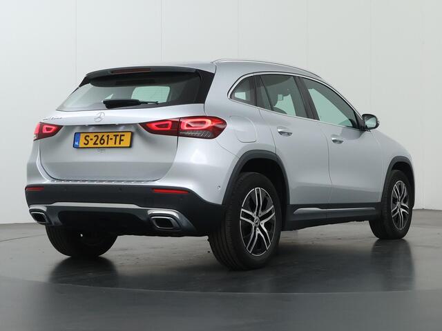 Mercedes-Benz GLA-KLASSE 250 e Luxury Line | Trekhaak | Widescreen | Stoelverwarming | Achteruitrijcamera |