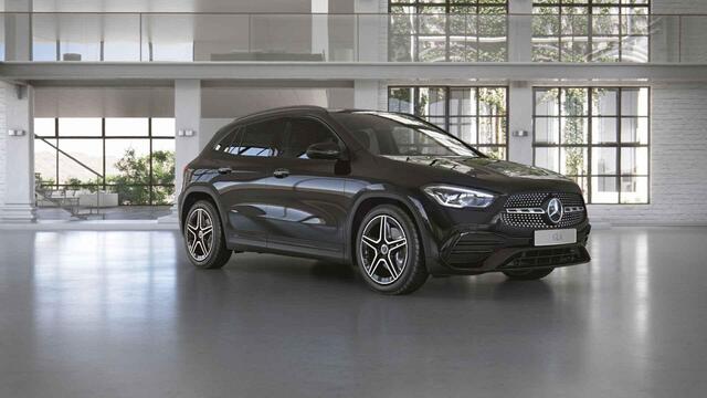 Mercedes-Benz GLA-KLASSE 250 e AMG Line | Panoramadak | Premium pakket | Stoelverwarming | Elektrische achterklep |