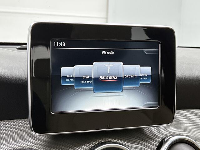 Mercedes-Benz GLA-KLASSE 180 Premium Plus Pano, Navi, 18 inch