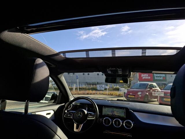 Mercedes-Benz GLA-KLASSE 250 e Business Solution Luxury Limited