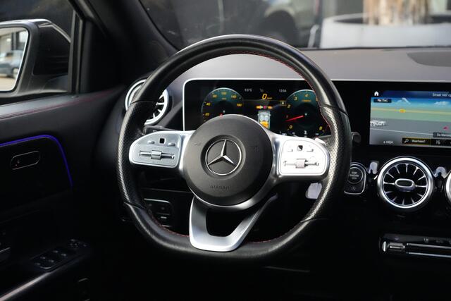 Mercedes-Benz GLA-KLASSE 250 4MATIC AMG Line 225pk Panoramadak/Stoelverwarming/Camera