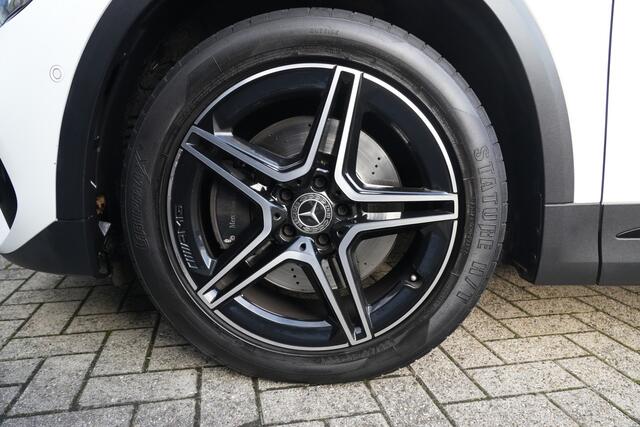 Mercedes-Benz GLA-KLASSE 250 4MATIC AMG Line 225pk Panoramadak/Stoelverwarming/Camera