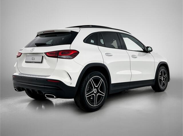 Mercedes-Benz GLA-KLASSE 200 Business Solution AMG | Panoramadak | Achteruitrijcamera | Multibeam Koplampen | Memory Stoelen | Inclusief 24 maanden MB Certified garantie voor Europa.