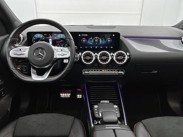 Mercedes-Benz GLA-KLASSE 200 Business Solution AMG | Panoramadak | Achteruitrijcamera | Multibeam Koplampen | Memory Stoelen | Inclusief 24 maanden MB Certified garantie voor Europa.