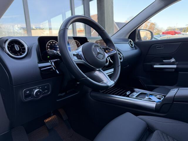 Mercedes-Benz GLA-KLASSE 180 Business Line panoramadak