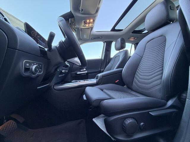 Mercedes-Benz GLA-KLASSE 180 Business Line panoramadak