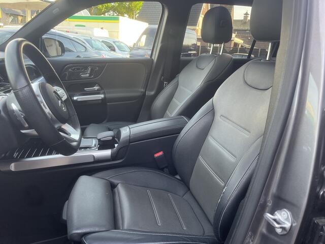 Mercedes-Benz GLB-Klasse 250 4MATIC Premium Plus AMG