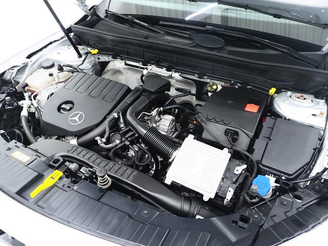 Mercedes-Benz GLB-Klasse 180 Panamericana | Night | Sidesteps | Widescreen | Camera | DAB | Cruise